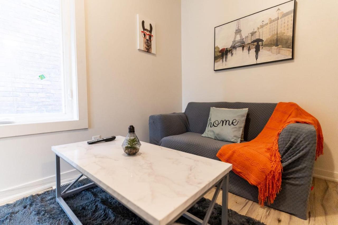 Modern 1 Bedroom Apartment With In-Suite Laundry Hamilton Dış mekan fotoğraf