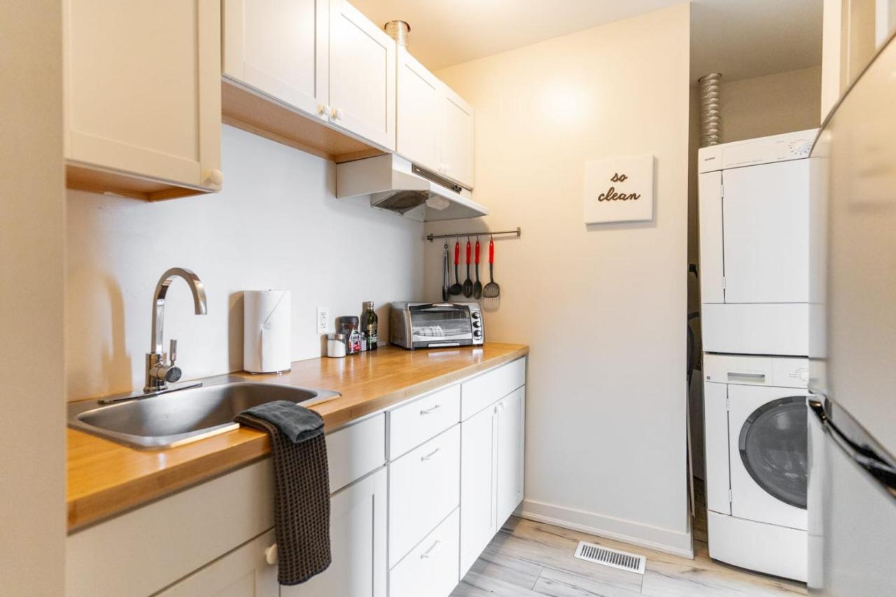 Modern 1 Bedroom Apartment With In-Suite Laundry Hamilton Dış mekan fotoğraf